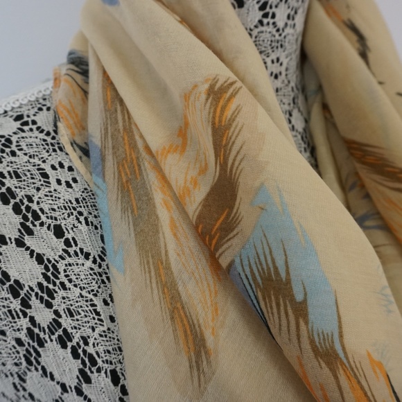 ✨2/$10✨ Cherie Bliss Feather Pattern Fashion Scarf - Picture 5 of 5